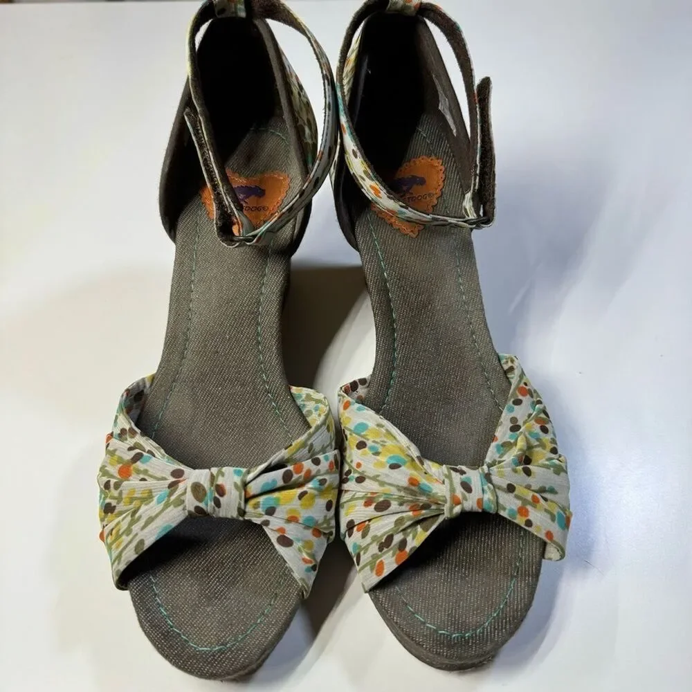 Rocket Dog Wedge Heel Size 7.5 Open Toe Multi-Color Polka Dots Ankle Strap